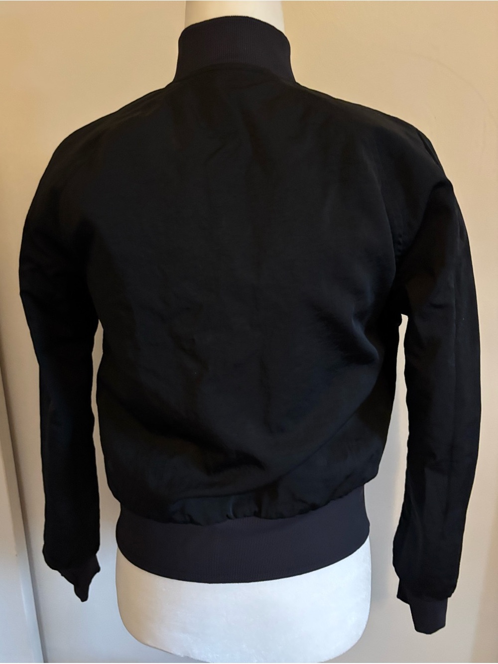Lululemon Reversible Black Bomber Jacket Size 6 Medium - Picture 2 of 7
